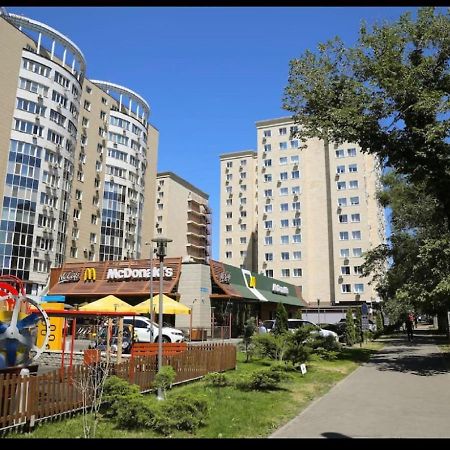 Студия New York В Самом Центре Города Apartman Almati Kültér fotó